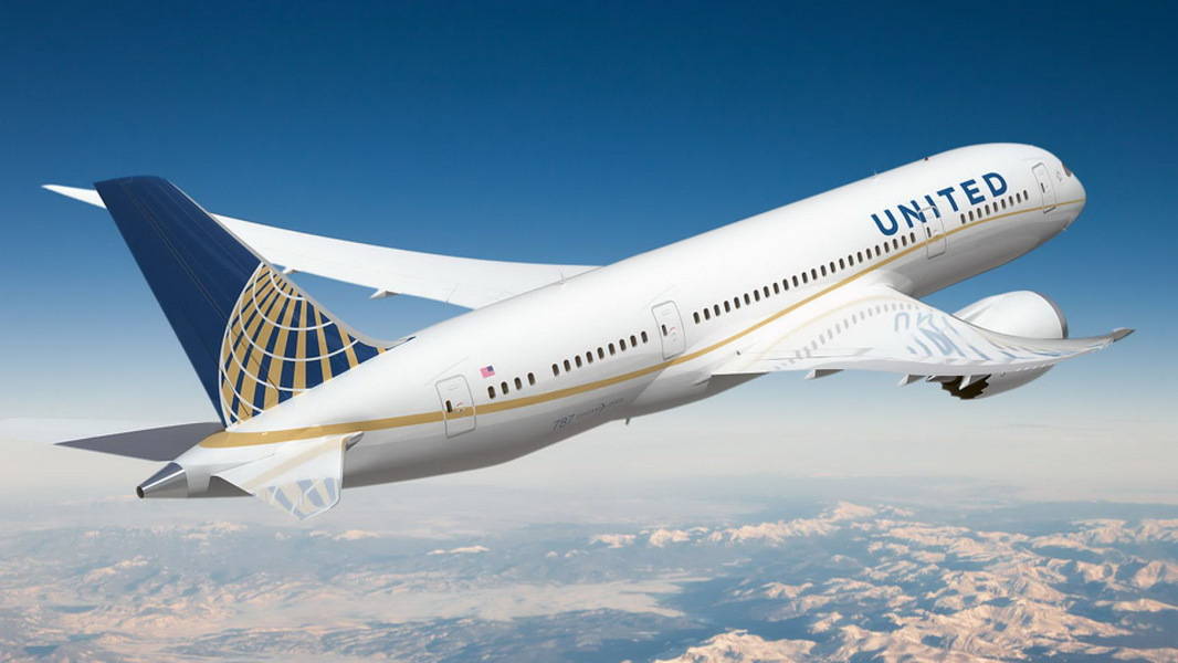 United Airlines 787-9 Dreamliner