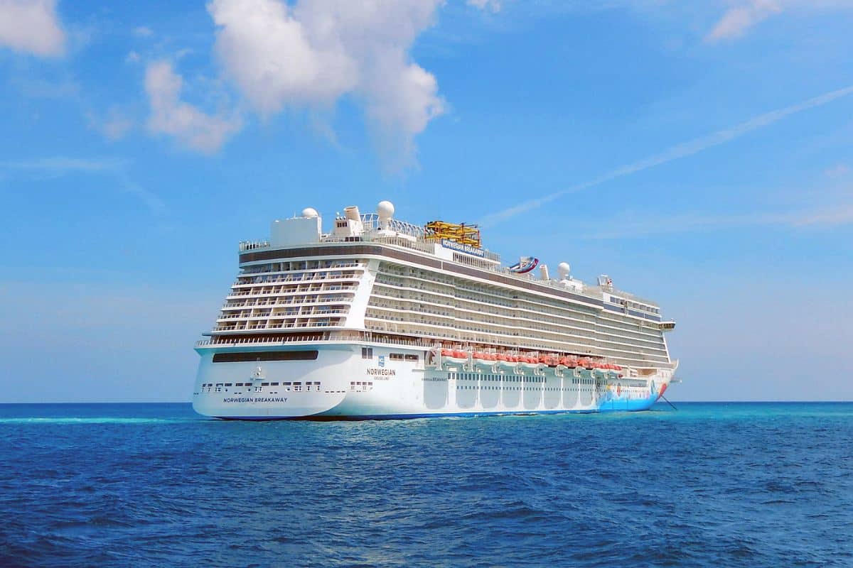 CDC Removes All Travel Advisories For Cruises