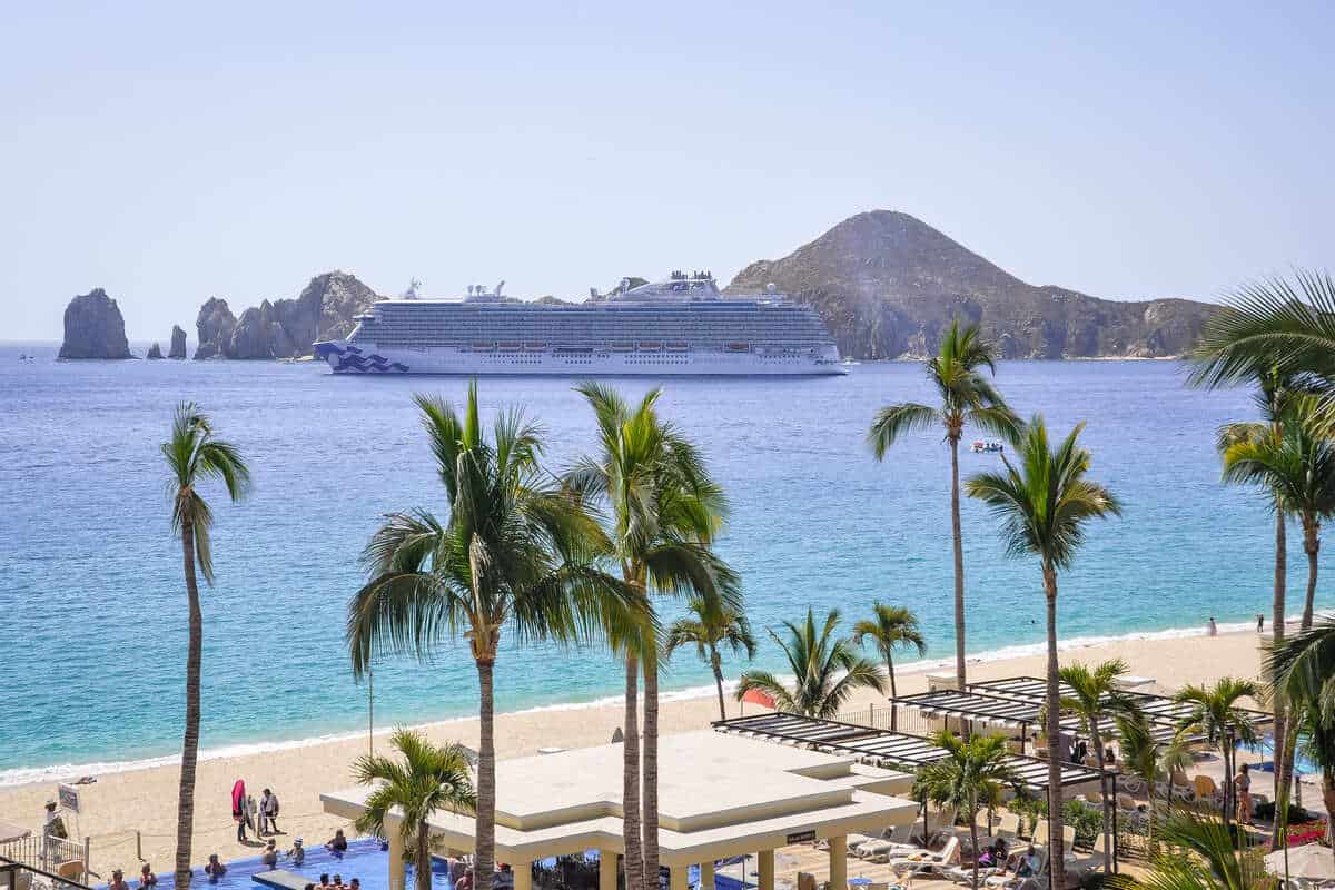 Los Cabos Is Challenging Cancun For The Number One Vacation Spot In Mexico