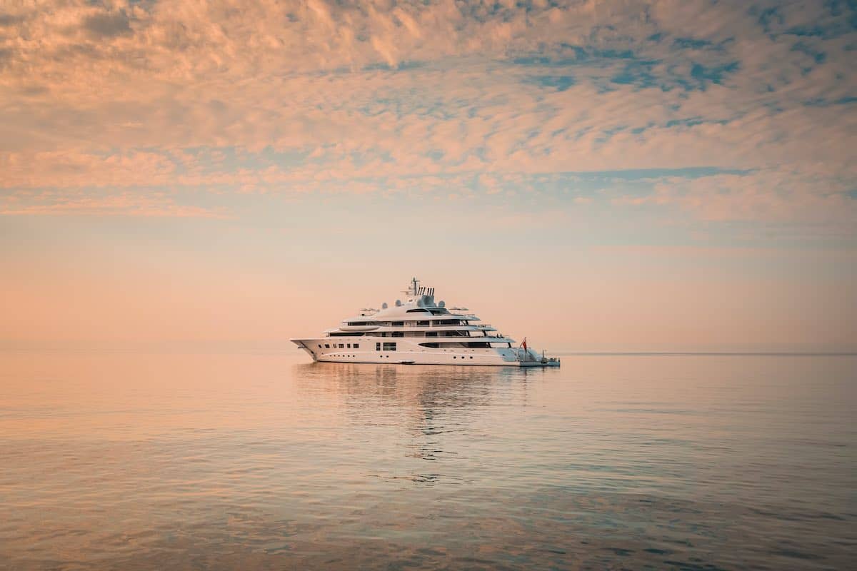 Four Seasons Hotels Launched A New Yacht Service