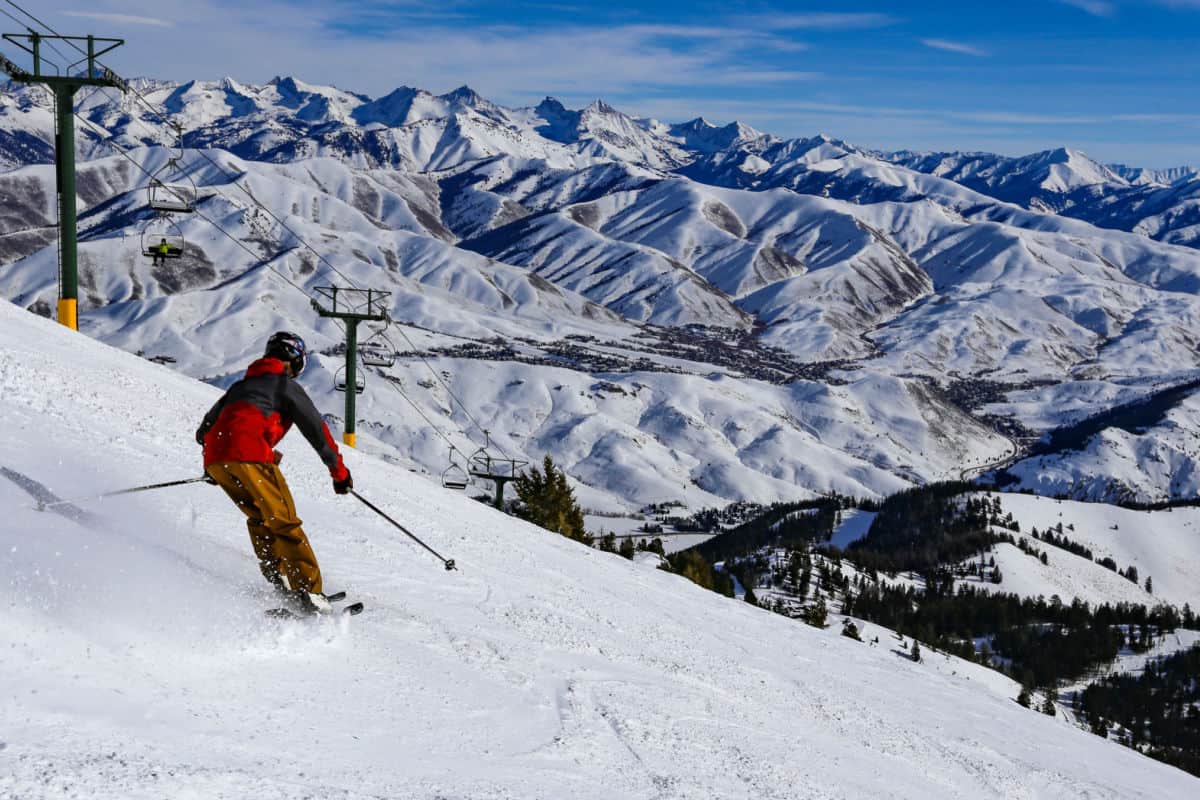 These Are The Top 5 Destinations To Ski In The U.S. This Winter