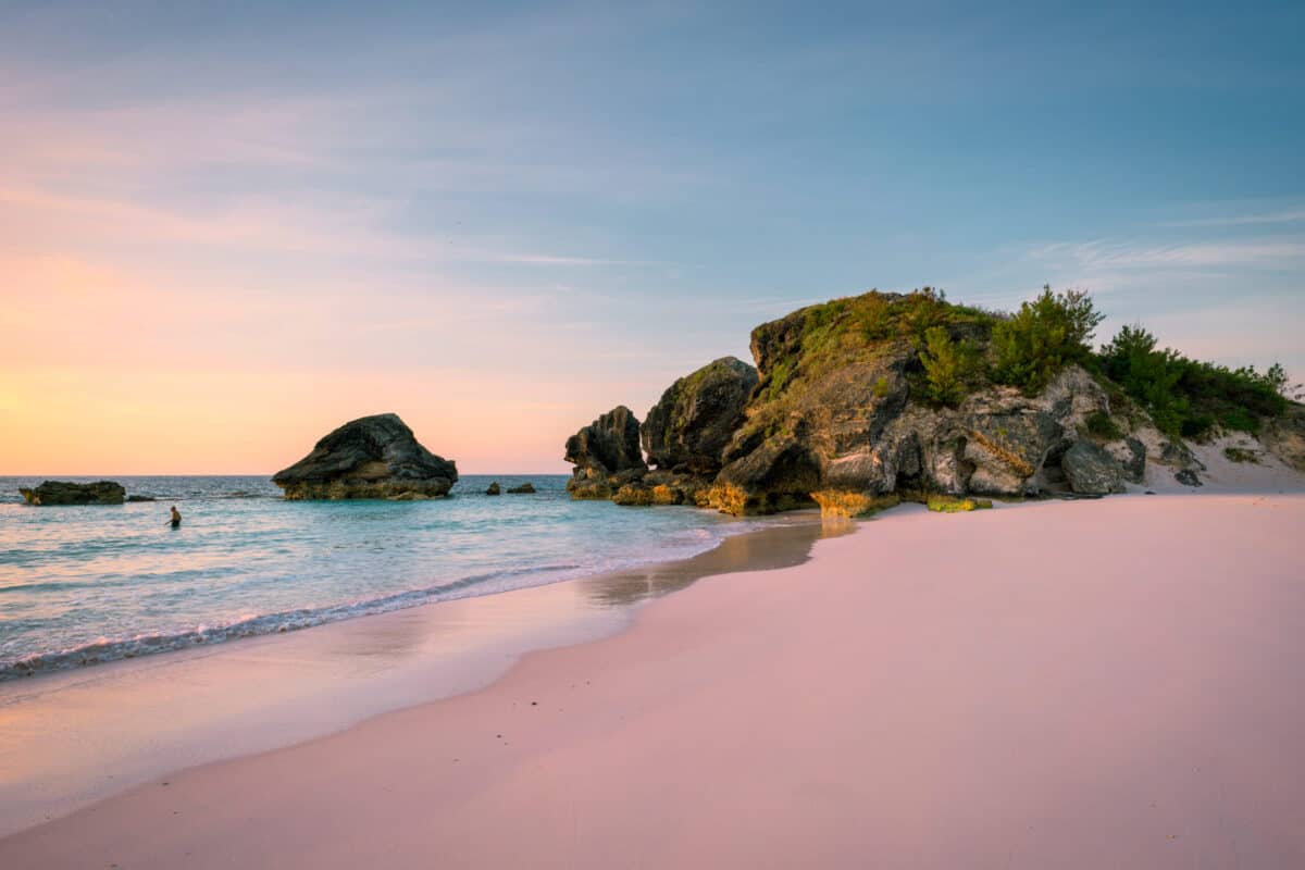 Bermuda Drops Entry Requirements: Here Are All The Direct Flights This Winter