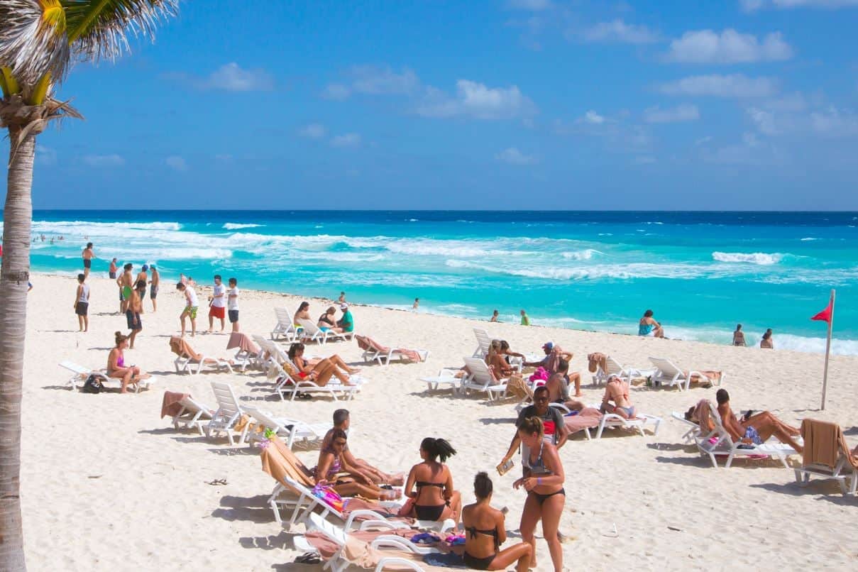 Travelers Are Being Warned Not To Fall For These Increasingly Common Scams In Cancun And Cabo