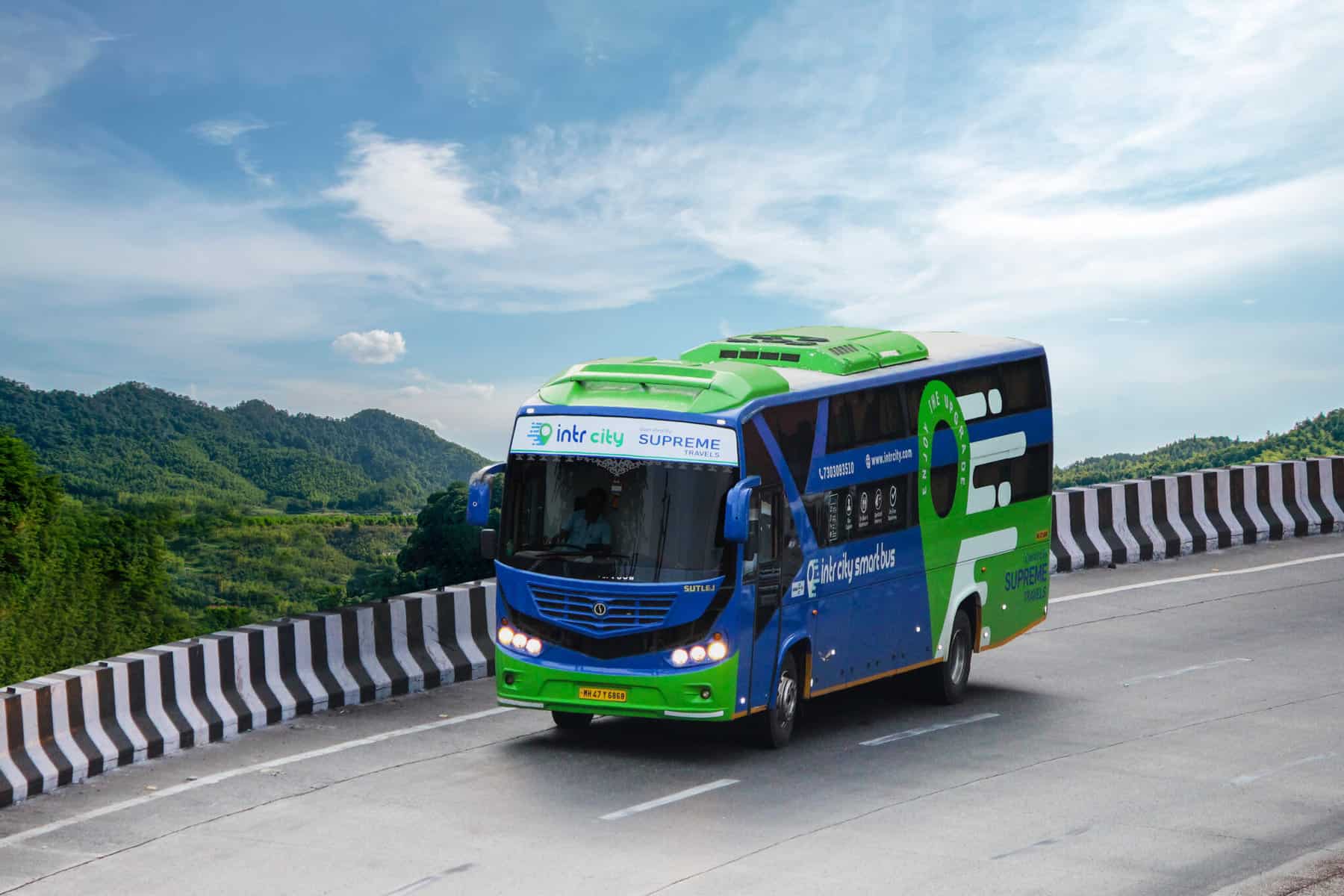 IntrCity SmartBus sets new standard for tracking punctuality in bus travel industry